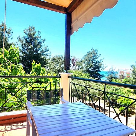 Pine Beach Holiday Home 2 Bedrooms 50 Meters To The Beach Kalyves Polygyrou ภายนอก รูปภาพ