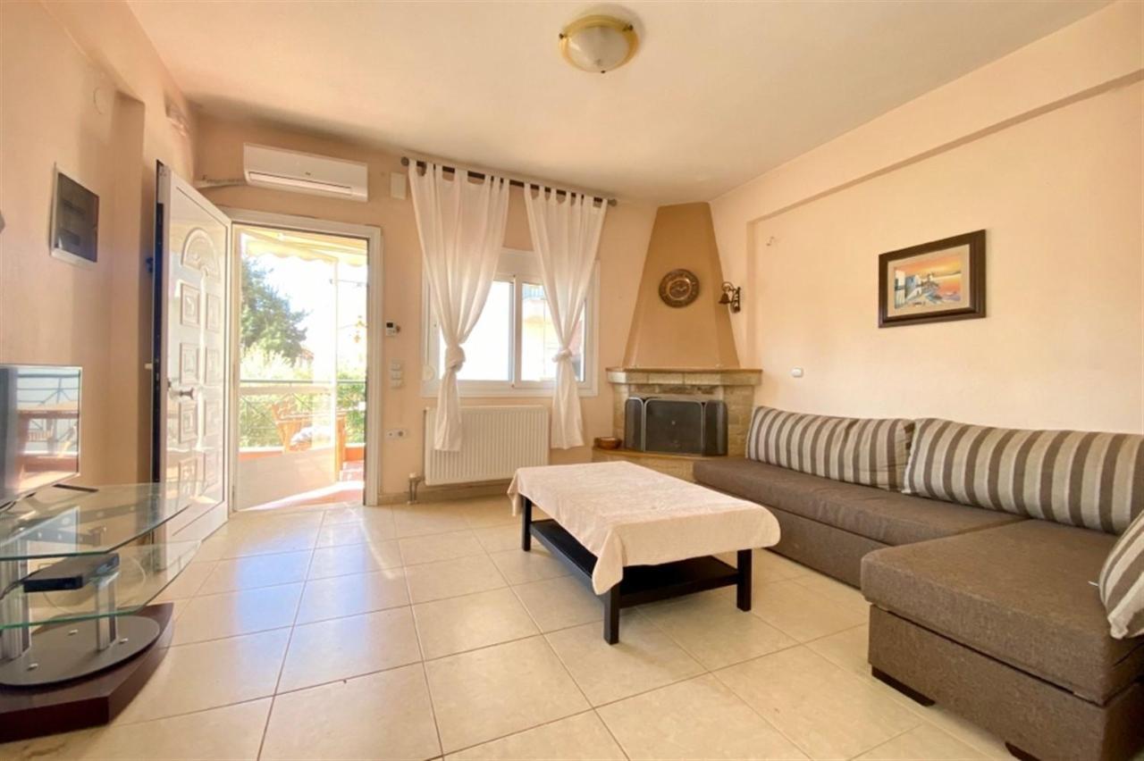 Pine Beach Holiday Home 2 Bedrooms 50 Meters To The Beach Kalyves Polygyrou ภายนอก รูปภาพ