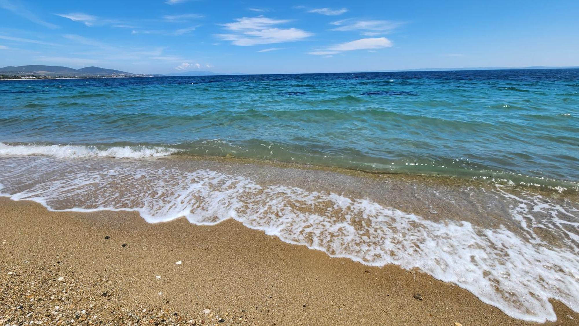 Pine Beach Holiday Home 2 Bedrooms 50 Meters To The Beach Kalyves Polygyrou ภายนอก รูปภาพ