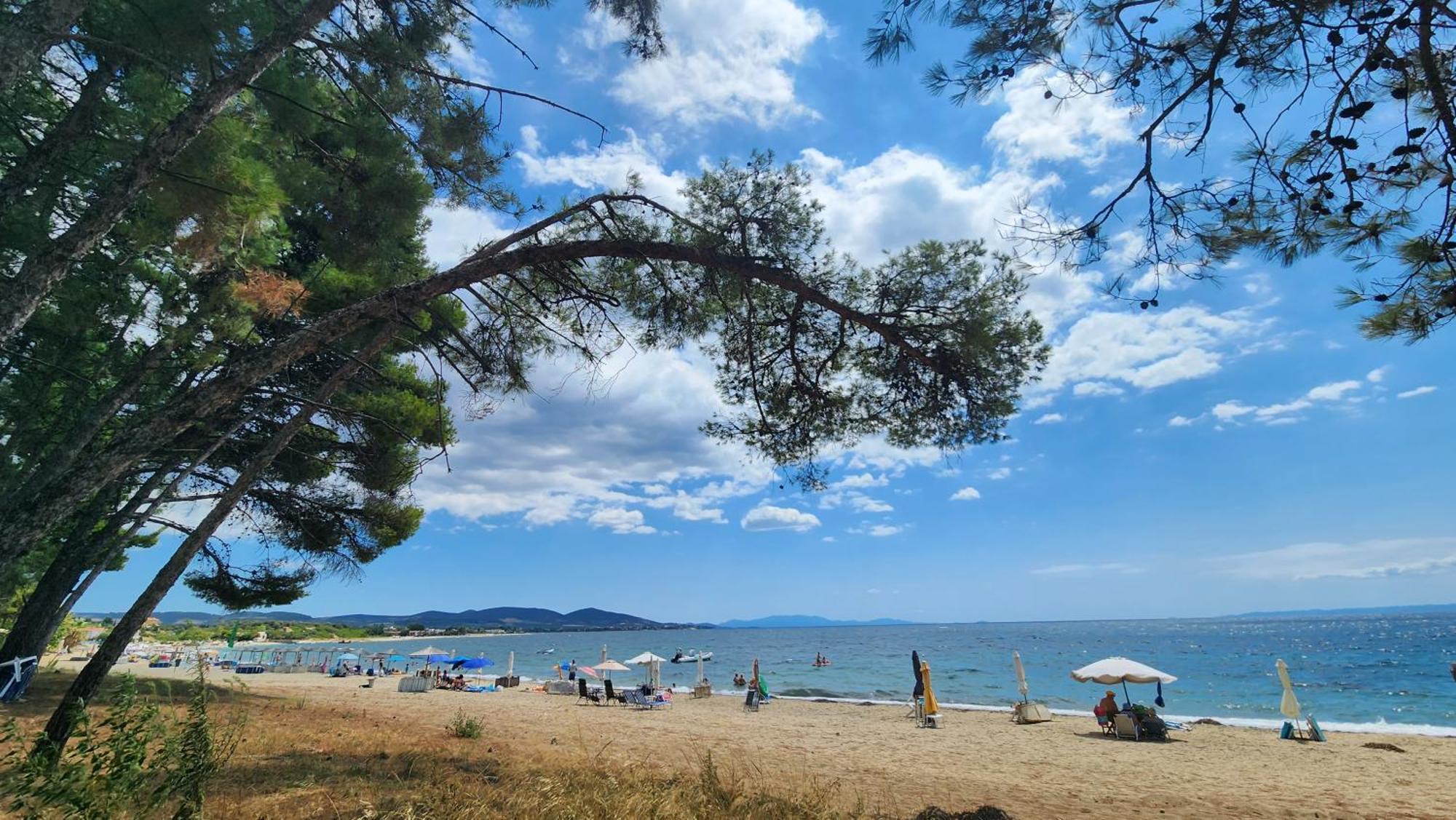 Pine Beach Holiday Home 2 Bedrooms 50 Meters To The Beach Kalyves Polygyrou ภายนอก รูปภาพ