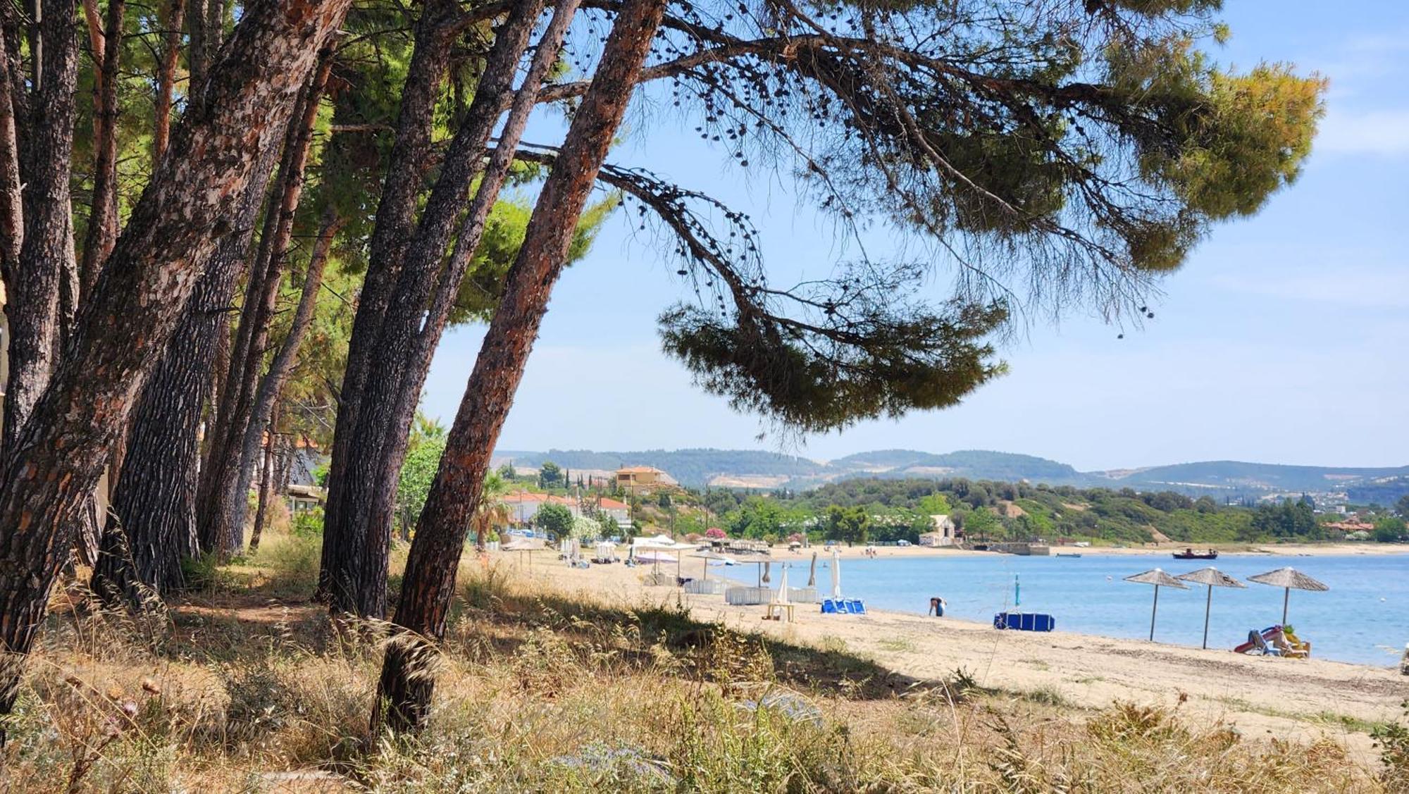 Pine Beach Holiday Home 2 Bedrooms 50 Meters To The Beach Kalyves Polygyrou ภายนอก รูปภาพ